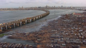 Les démolitions à Makoko laissent des milliers de personnes sans abri tandis que Lagos déblaye le front de mer.