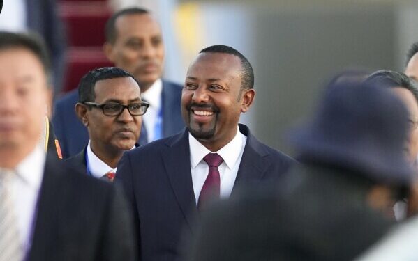 Les dirigeants africains arrivent à Pékin pour le troisième Forum de la Ceinture et de la Route