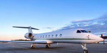 Des pays africains rejoignent une coalition instaurant une taxe sur les voyages aériens de luxe