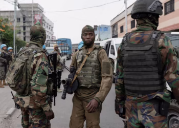 Les rebelles du M23 menacent d'avancer sur Bukavu alors que les combats reprennent