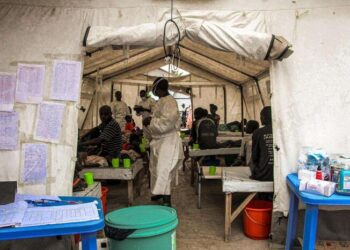 Les stocks de vaccins contre le choléra s’épuisent alors que l’Afrique lutte contre les épidémies