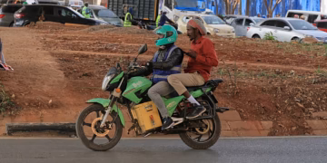 Les véhicules électriques font leur apparition dans les réserves animalières du Kenya.