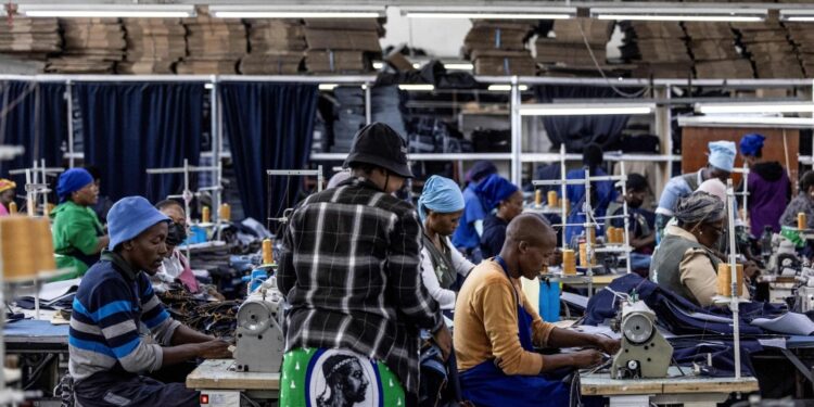 Lesotho - l'industrie textile est en péril suite aux nouveaux tarifs douaniers américains 2025