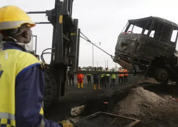 L'explosion d'un camion-citerne au Nigeria fait plus de 50 morts