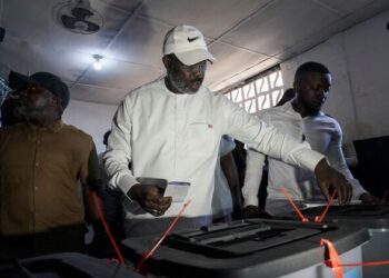 Libéria : des résultats serrés, vers un second tour de la présidentielle