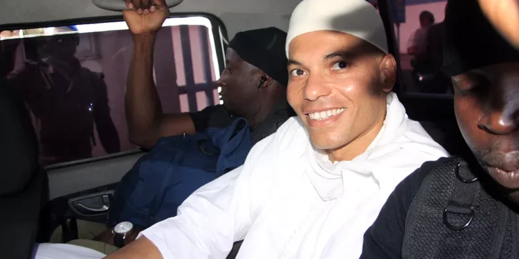 L'opposant sénégalais en exil Karim Wade se présente à la présidence