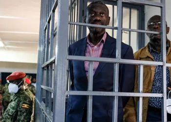 L’opposition ougandaise dépose une requête en annulation d’une loi autorisant les tribunaux militaires à juger des civils.