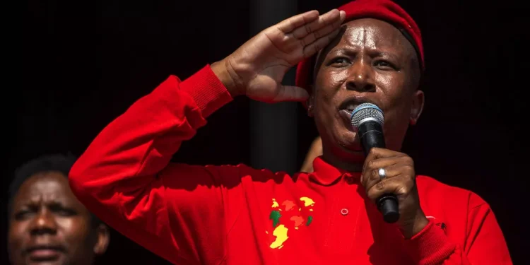 L'opposition sud-africaine déchirée par la chanson de l'apartheid