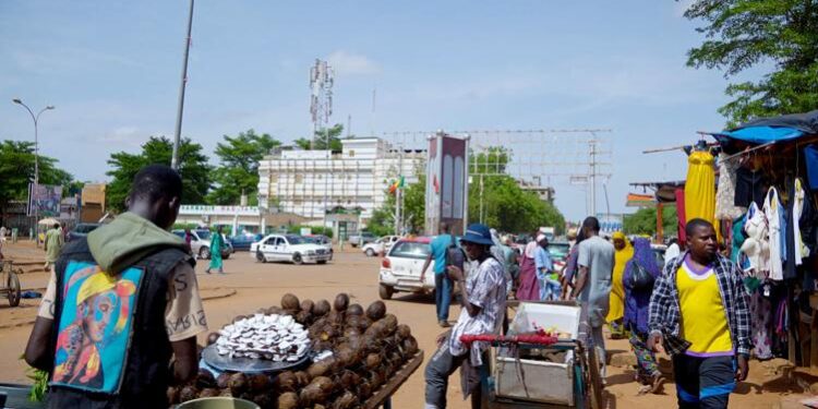 Niger : les difficultés économiques et l'insécurité persistent un an après le coup d'État