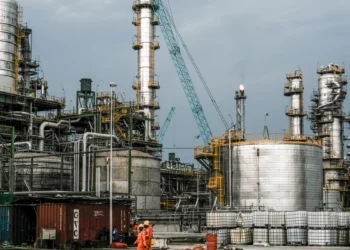 Nigeria : la NNPC va fournir la raffinerie de Dangote pour des essais