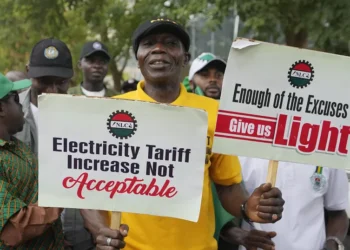 Nigéria : les syndicats protestent contre la hausse des prix de l’électricité suite à la suppression des subventions