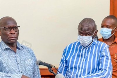 Ouganda : La justice ouvre la voie au procès pour trahison de Besigye