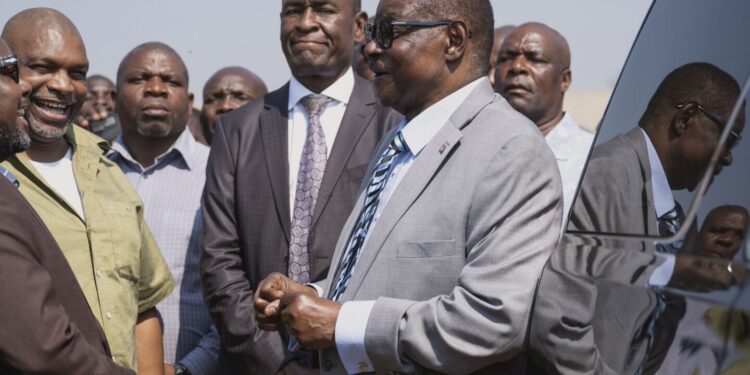 Peter Mutharika a prêté serment à 85 ans, président du Malawi.