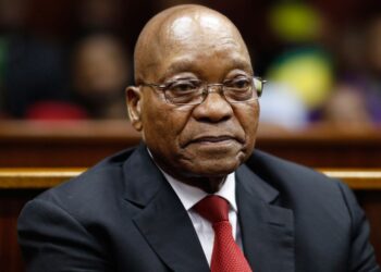 Qui est Jacob Zuma, l'ancien président sud-africain disqualifié des élections de la semaine prochaine ?