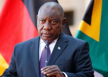 Ramaphosa d'Afrique du Sud exhorte les énergies vertes à éviter la taxe carbone aux frontières