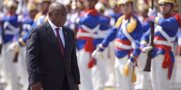 Ramaphosa rend hommage aux soldats sud-africains tombés pendant la Première Guerre mondiale en France