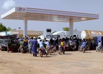 Les habitants de Bamako sont confrontés à des pénuries de carburant depuis plusieurs semaines suite au blocage des camions-citernes par les militants du GSIM.