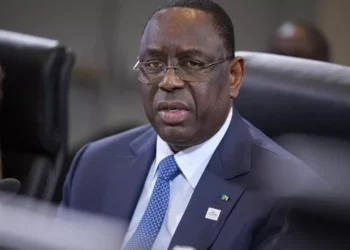 Sall reçoit le rapport du dialogue national