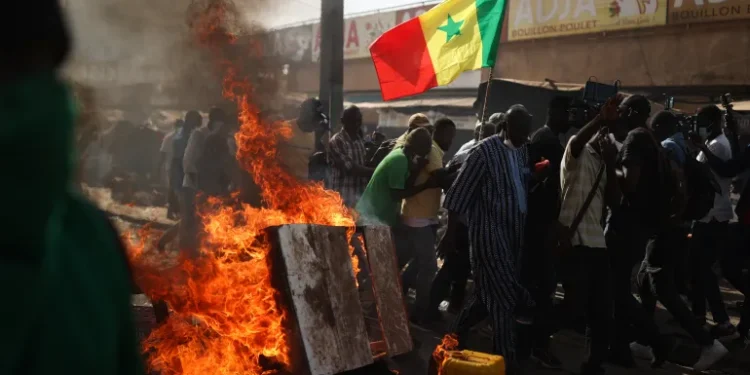 Les manifestations électorales deviennent meurtrières au Sénégal