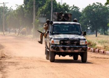 Tinubu ordonne une chasse à l'homme pour retrouver les assassins de soldats dans le Delta