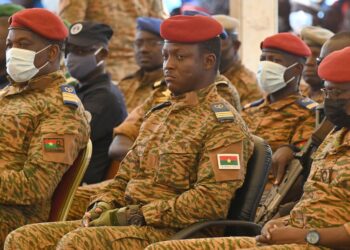 Trois ans après le coup d'État au Burkina Faso, la violence continue.