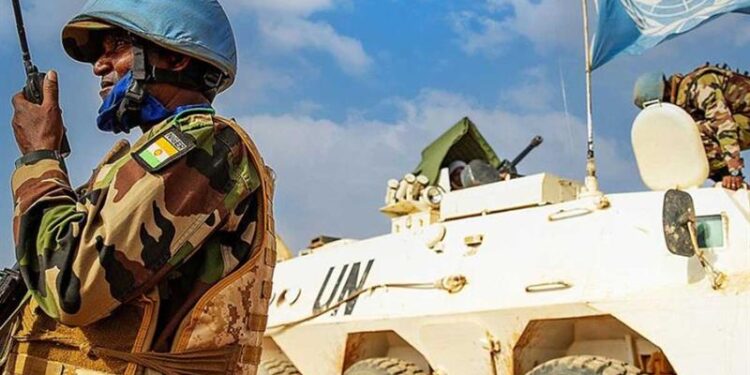 Les soldats de la paix de l'ONU commencent à se retirer des camps dans le nord du Mali