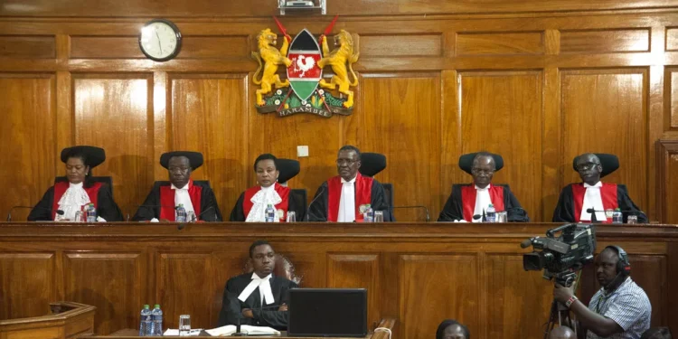 Un député kenyan accusé d'avoir falsifié des diplômes universitaires