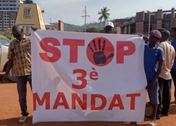 Un parti d'opposition du Soudan du Sud affirme que l'arrestation de son leader annule l'accord de paix - 2025