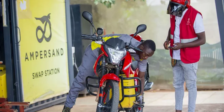Une start-up de motos électriques au Rwanda, moteur de la révolution verte