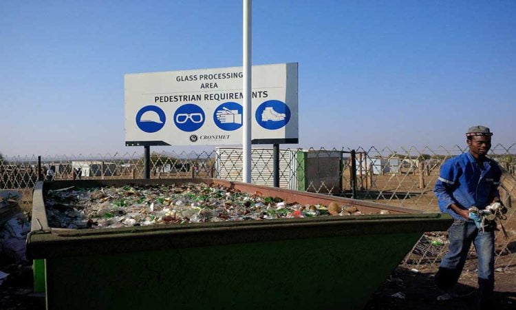 إنقاذ البيئة وتحويل النفايات إلى أموال.. سبعة نماذج إفريقية مشرّفة