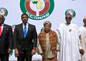 دول غرب إفريقيا وآلية احتواء الأزمات .. غامبيا نموذجاً