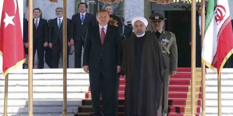 السياسة الإيرانية والسياسة التركية تجاه إفريقيا.. دراسة مقارنة