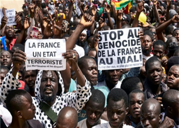 مالي بين التوتر مع فرنسا وجهود توجو للوساطة: “حلول إفريقية للمشكلات الإفريقية”؟