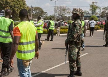 اشتباكات بالاكا المالاوية و منع الطالبات من ارتداء الحجاب