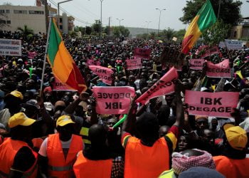 أزمة مالي في ضوء الفشل السياسي الداخلي والأطماع الفرنسية الخارجية