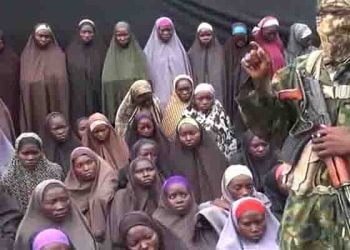 هل تقوم الحكومة النيجيرية بصفقة مع “بوكو حرام” للإفراج عن الطالبات المختطفات ..؟