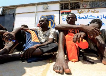 العبودية الجديدة: “العفو الدولية” تفضح عنصرية أوروبا بحق اللاجئين الأفارقة