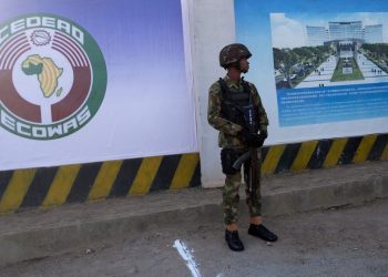 عقب اتخاذ قرار تشكيل قوة إقليمية جديدة..هل تنجح دول غرب إفريقيا في إعادة ضبط منظومتها الأمنية والسياسية؟