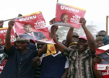 انتخابات كينيا : فوز “كينياتا” بولاية جديدة.. والتحديات المقبلة
