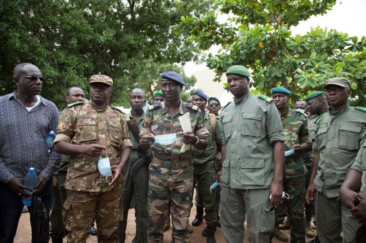 انقلاب مالي وسُؤَالاَ التنمية والديمقراطية