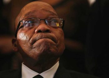 هل إقالة “زوما” من رئاسة جنوب أفريقيا بات وشيكا؟