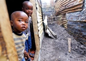 الفقر في إفريقيا.. خصوصيته وإستراتيجية اختزاله