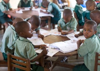 المدارس النيجيريَّة وتجربة مشروع تدريس العلوم باللغات المحليَّة