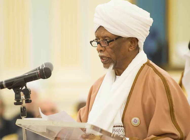 سوار الذهب.. من قمة السلطة إلى ساحات الدعوة الإسلامية