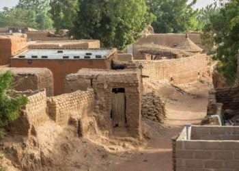 سيغو من خلال حوليّات ولاتة وتيشيت: قراءة أوليّة