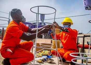عين على إفريقيا (14-18 يوليو 2020م): أفارقة يواجهون “كورونا” بالدرونز والهواتف المحمولة