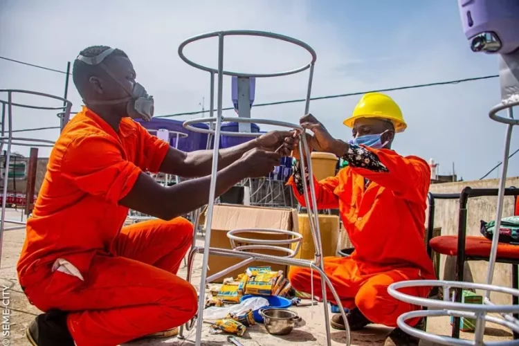 عين على إفريقيا (14-18 يوليو 2020م): أفارقة يواجهون “كورونا” بالدرونز والهواتف المحمولة