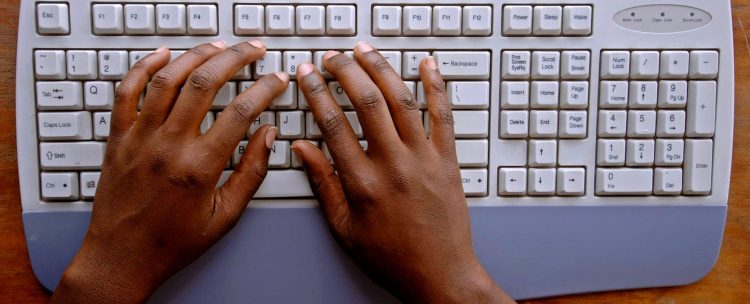 طوفان من القمع الرقمي يهدّد الأمن الإفريقي