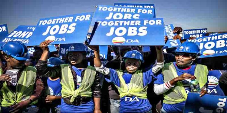 جنوب إفريقيا وميراث تفوق العرق الأبيض