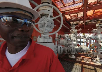 عين على إفريقيا (25 يوليو- 1 أغسطس 2022م) إفريقيا والتهميش العالمي: لعنة الموارد ومشروطيات المساعدات